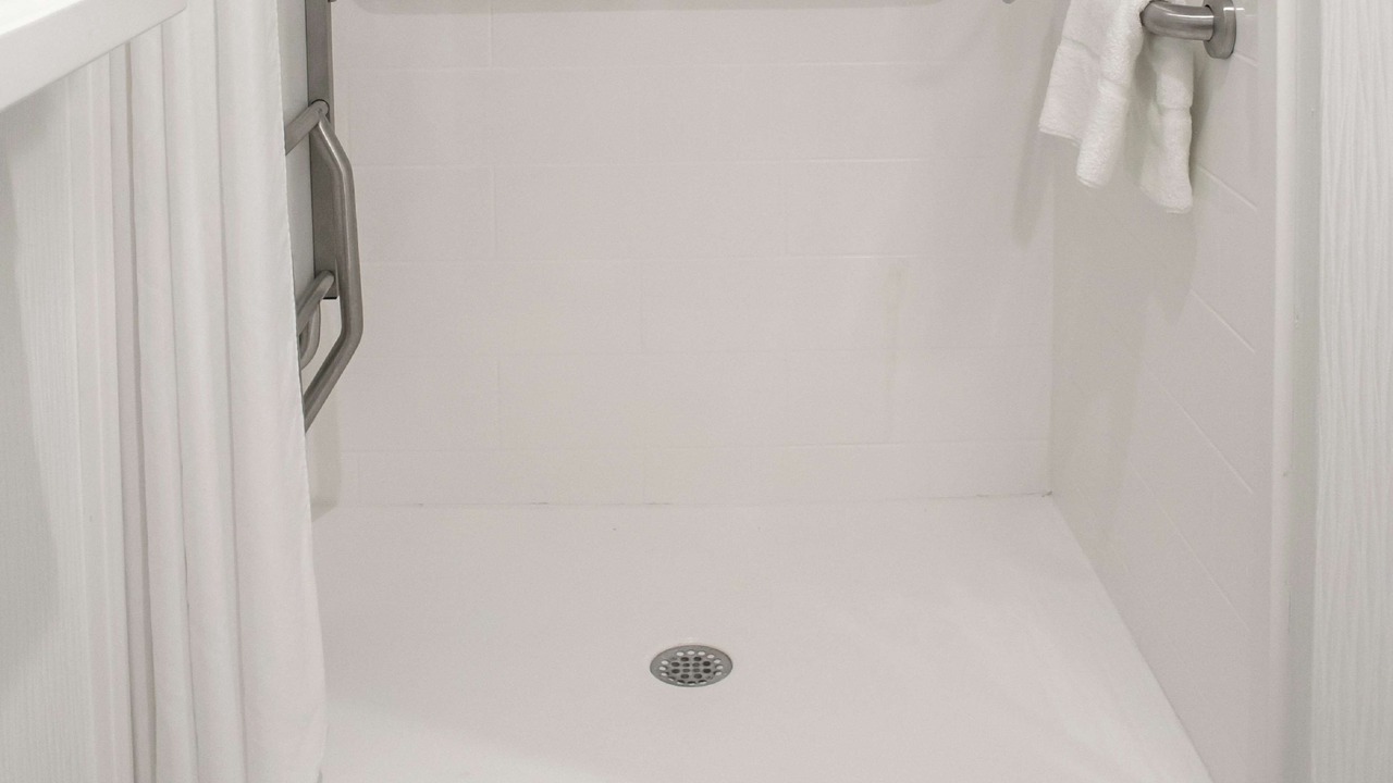Photo of Bathroom in Hartwell