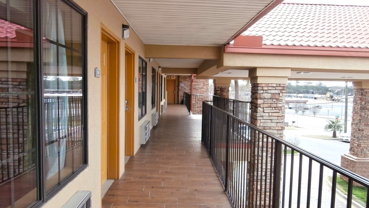 Photo of Outdoor in Experiment