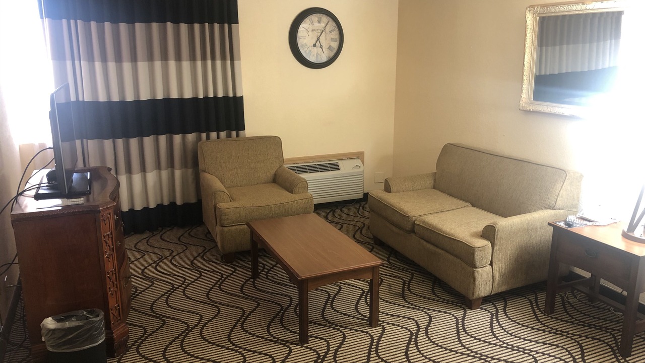 Photo of Bedroom in Crestline Heights