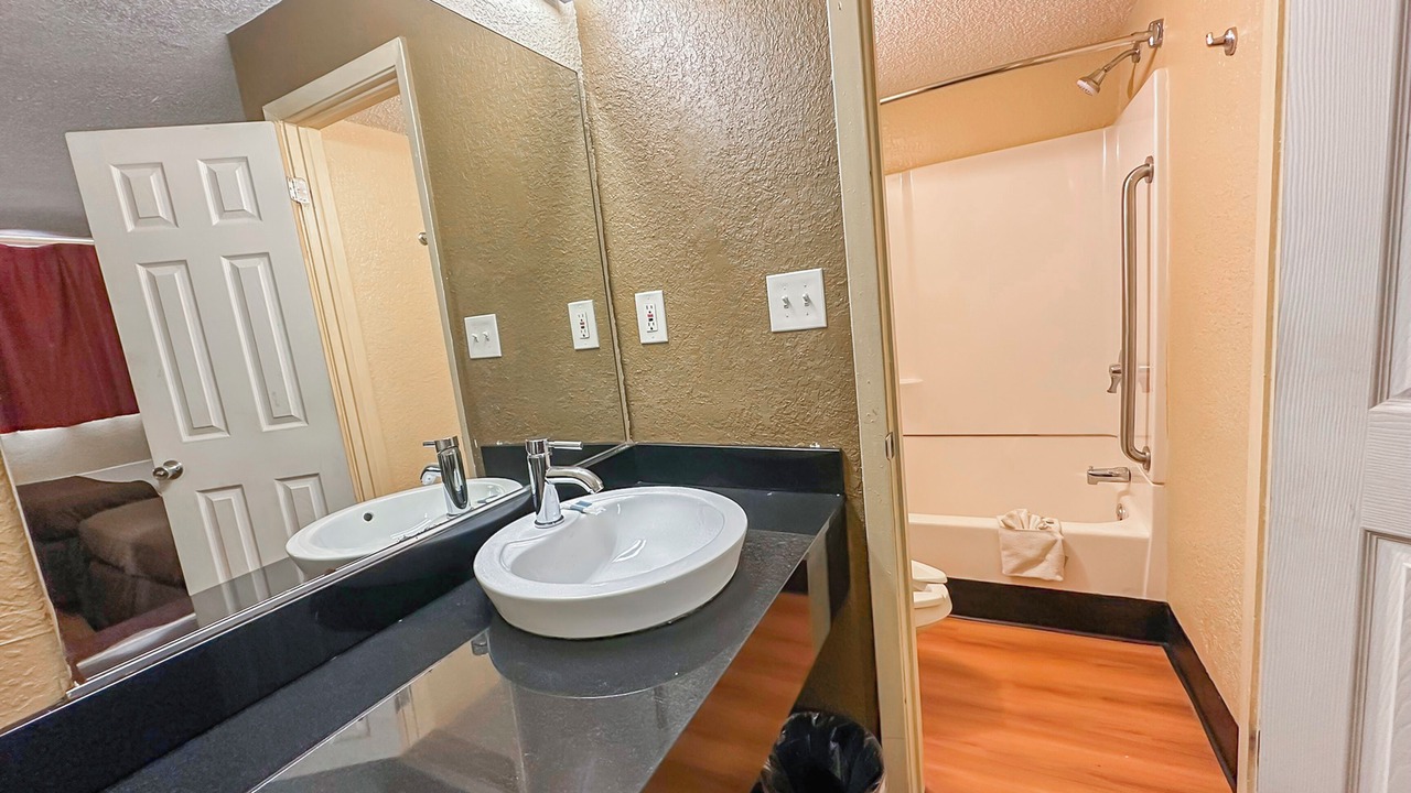 Photo of Bathroom in Mobile