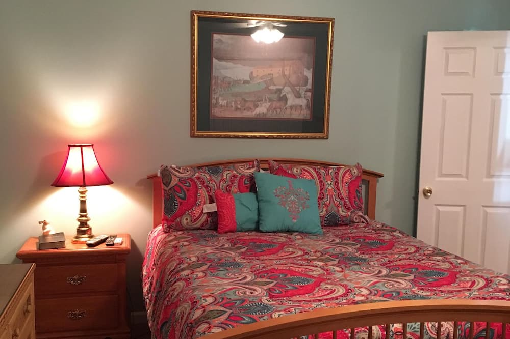 Photo of Bedroom in Jacksons' Gap