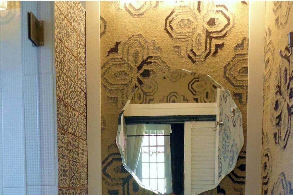 Photo of Bathroom in Old Town