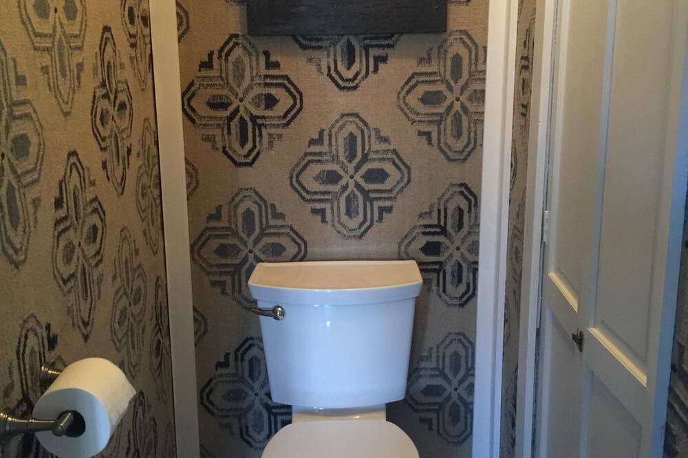 Photo of Bathroom in Old Town