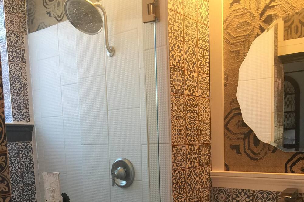 Photo of Bathroom in Old Town