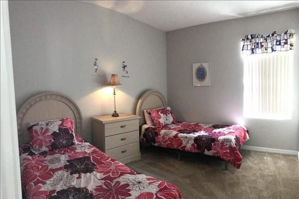 Photo of Bedroom in Sunset Ridge