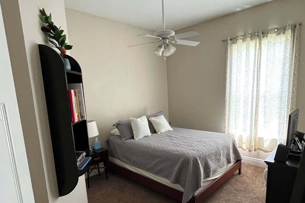 Photo of Bedroom in Killearn Estates