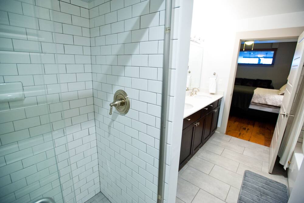 Photo of Bathroom in French Quarter