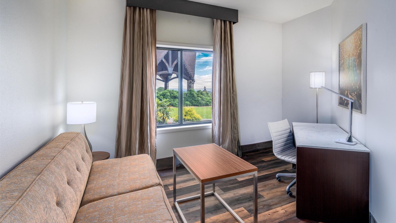 Photo of Bedroom in Warm Springs