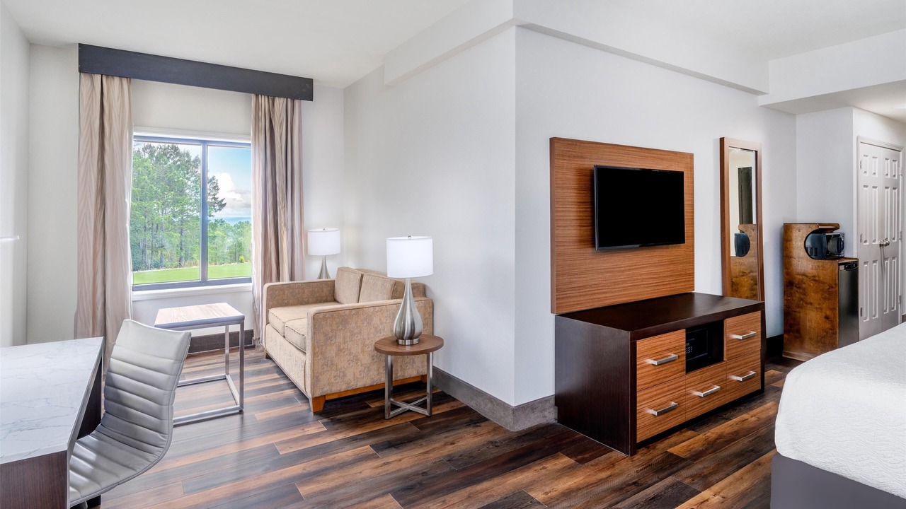 Photo of Bedroom in Warm Springs