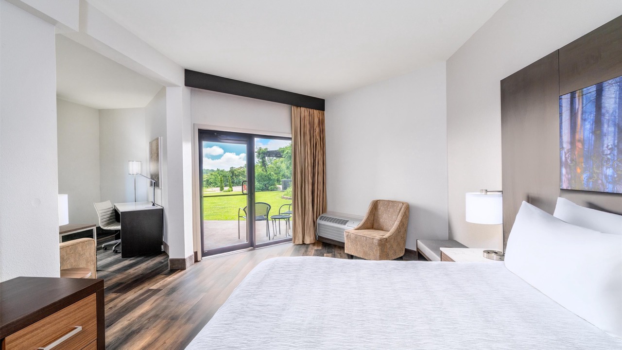 Photo of Bedroom in Warm Springs