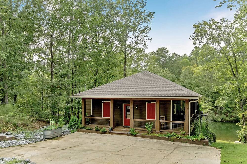 Photo of Others in Smith Mountain Estates