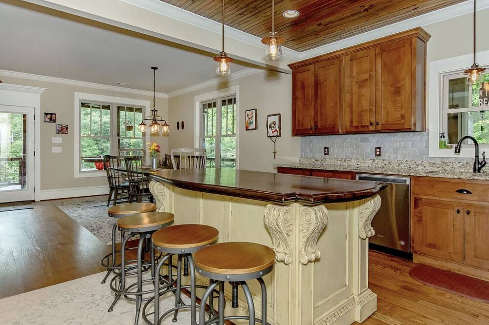 Photo of Kitchen in Smith Mountain Estates