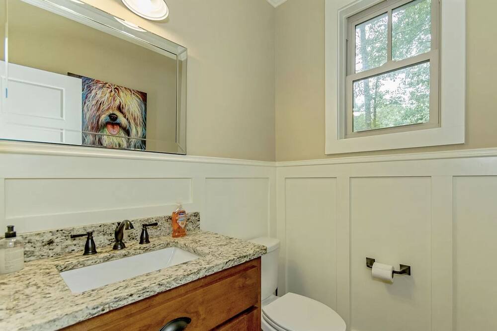 Photo of Bathroom in Smith Mountain Estates