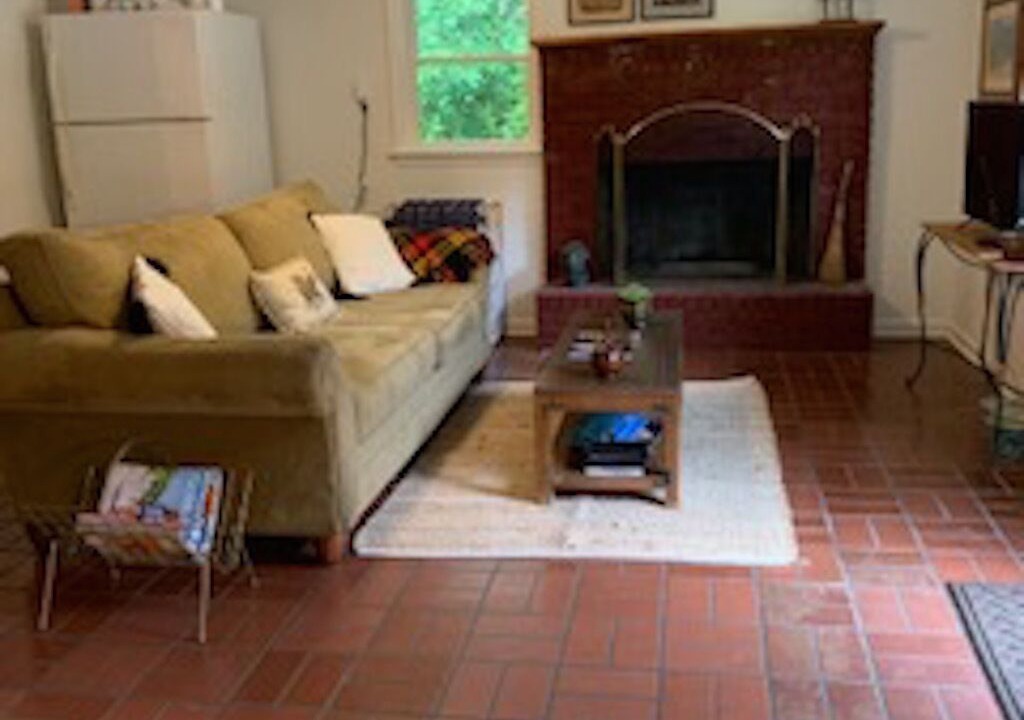Photo of Livingroom in Statesboro