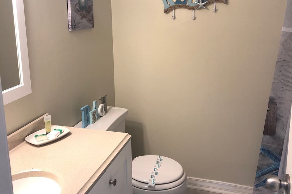 Photo of Bathroom in Gulf Shores