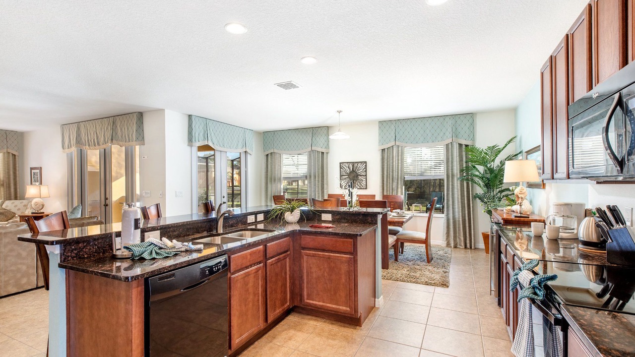 Photo of Kitchen in Watersong