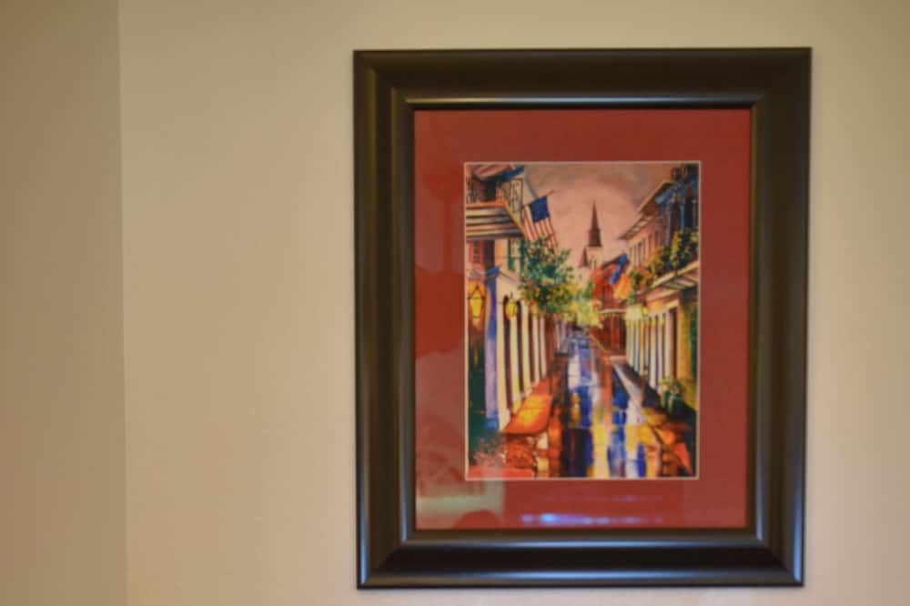 Photo of Others in Algiers Point