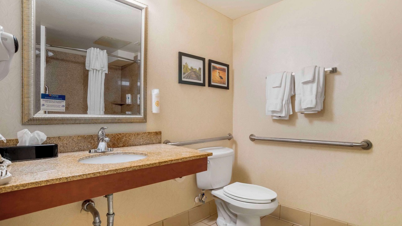 Photo of Bedroom in Malbis