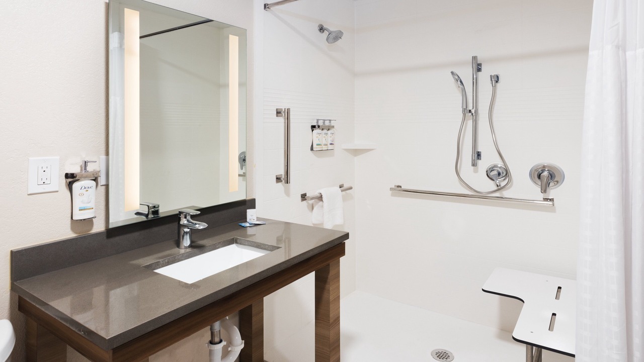 Photo of Bathroom in Gunter Afs