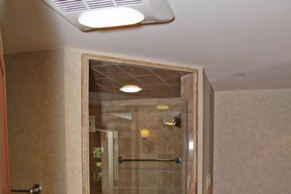 Photo of Bathroom in Tuscaloosa