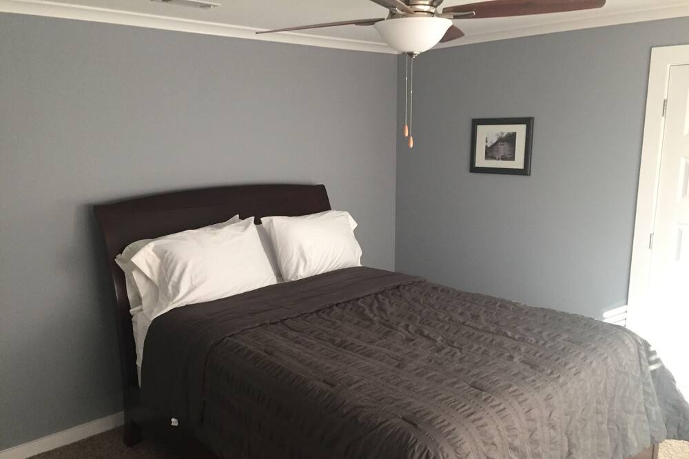 Photo of Bedroom in Brewton
