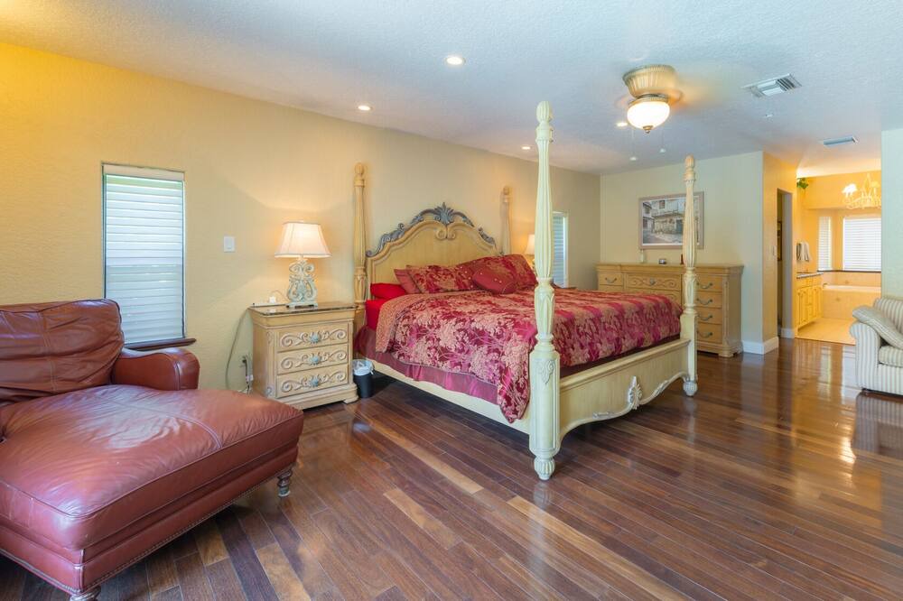 Photo of Bedroom in Winter Springs