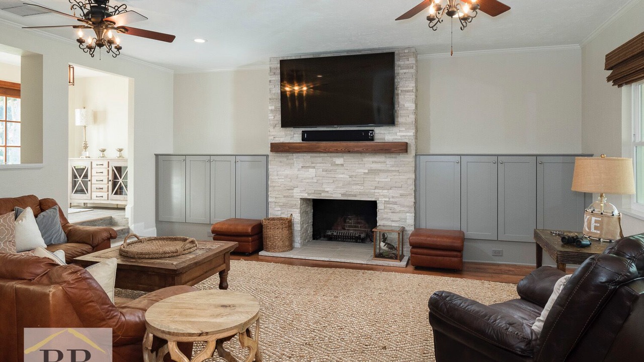 Photo of Livingroom in Melrose