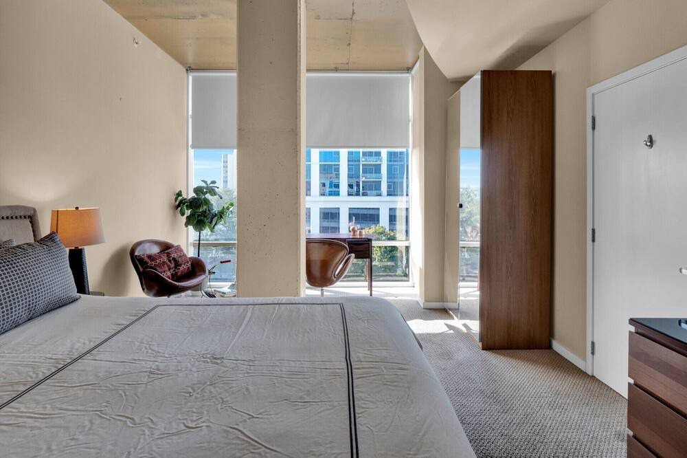 Photo of Bedroom in South Eola