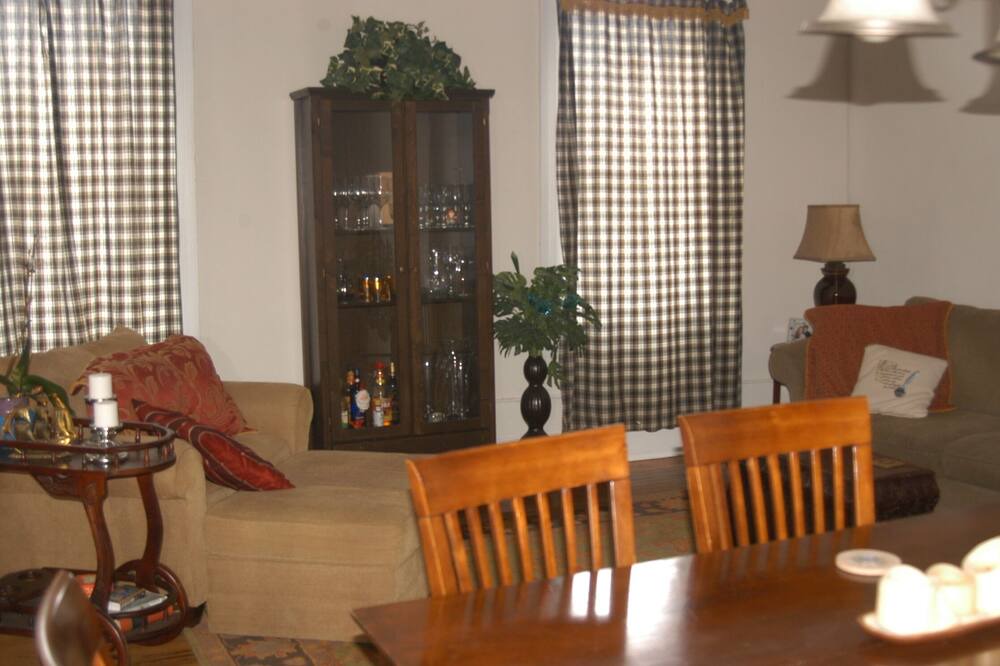 Photo of Livingroom in Louisville