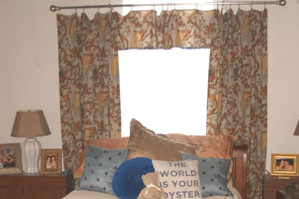 Photo of Bedroom in Louisville