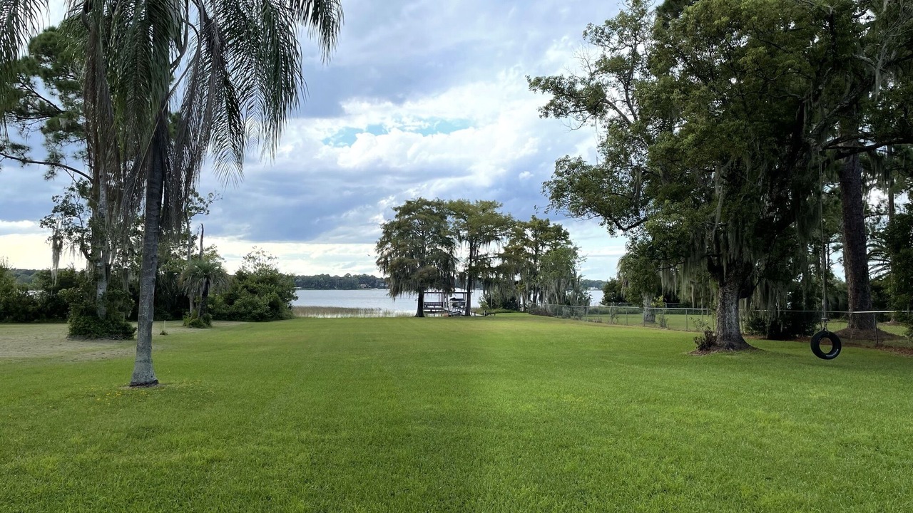 Photo of Others in Eustis