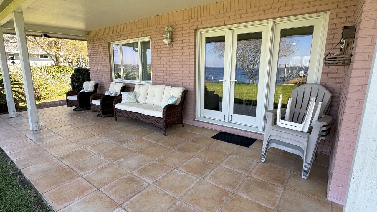 Photo of Patio Balcony in East Palatka