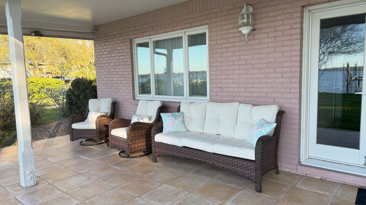 Photo of Patio Balcony in East Palatka