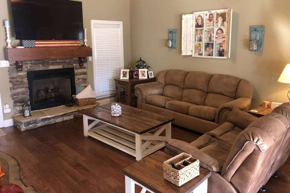 Photo of Livingroom in Grovetown