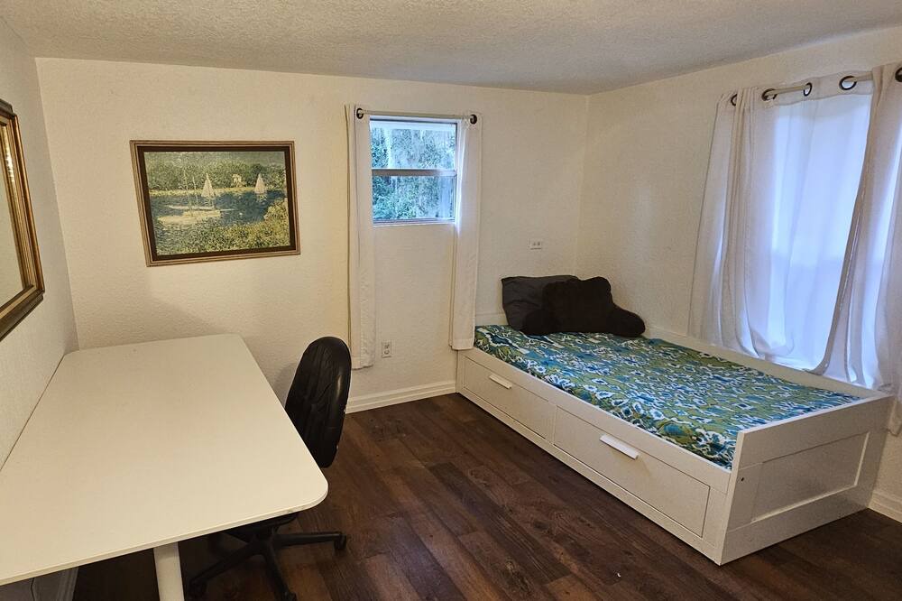 Photo of Bedroom in Crescent City