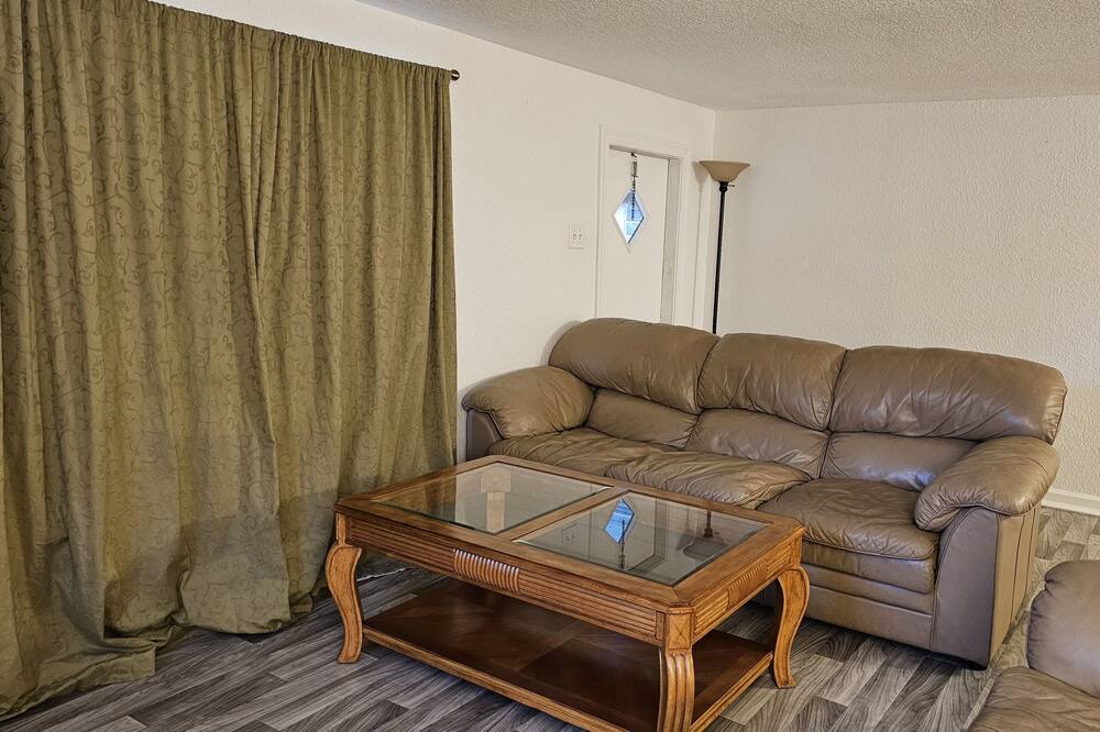 Photo of Livingroom in Crescent City