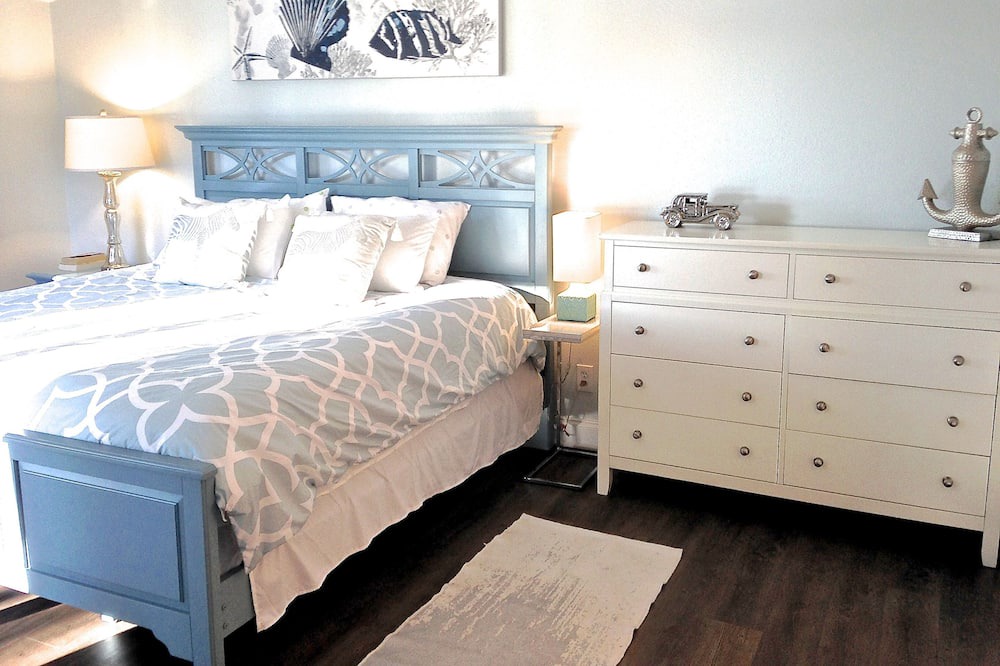 Photo of Bedroom in New Smyrna Beach