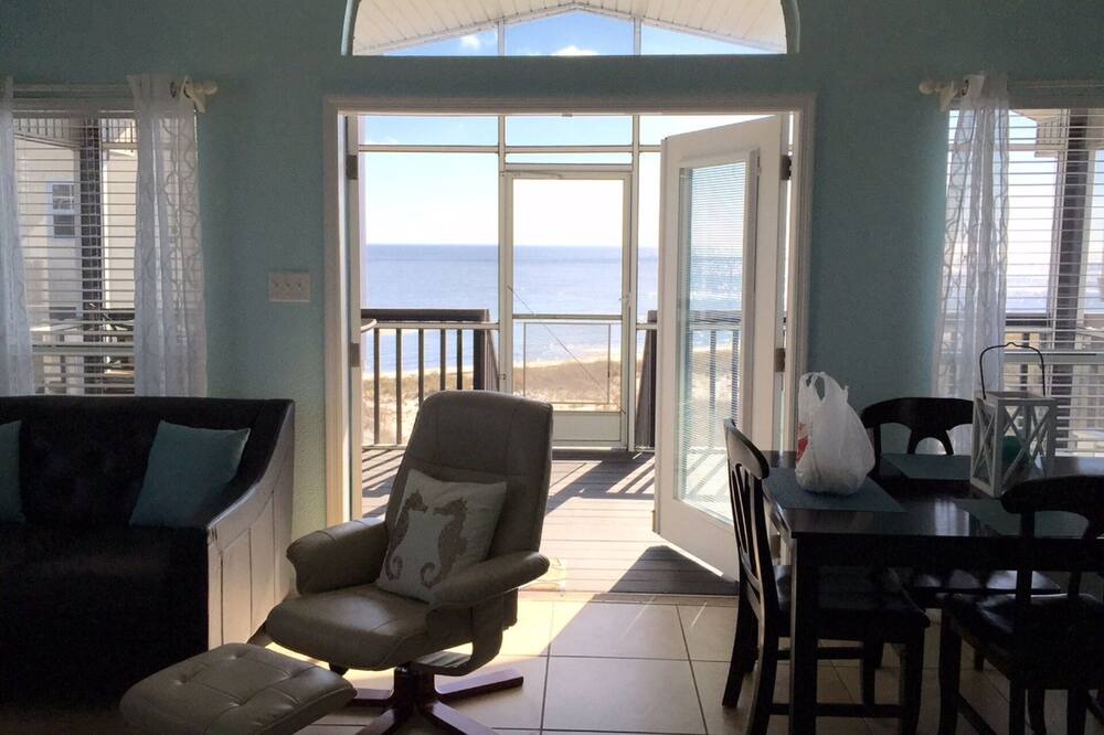 Photo of Livingroom in Alligator Point