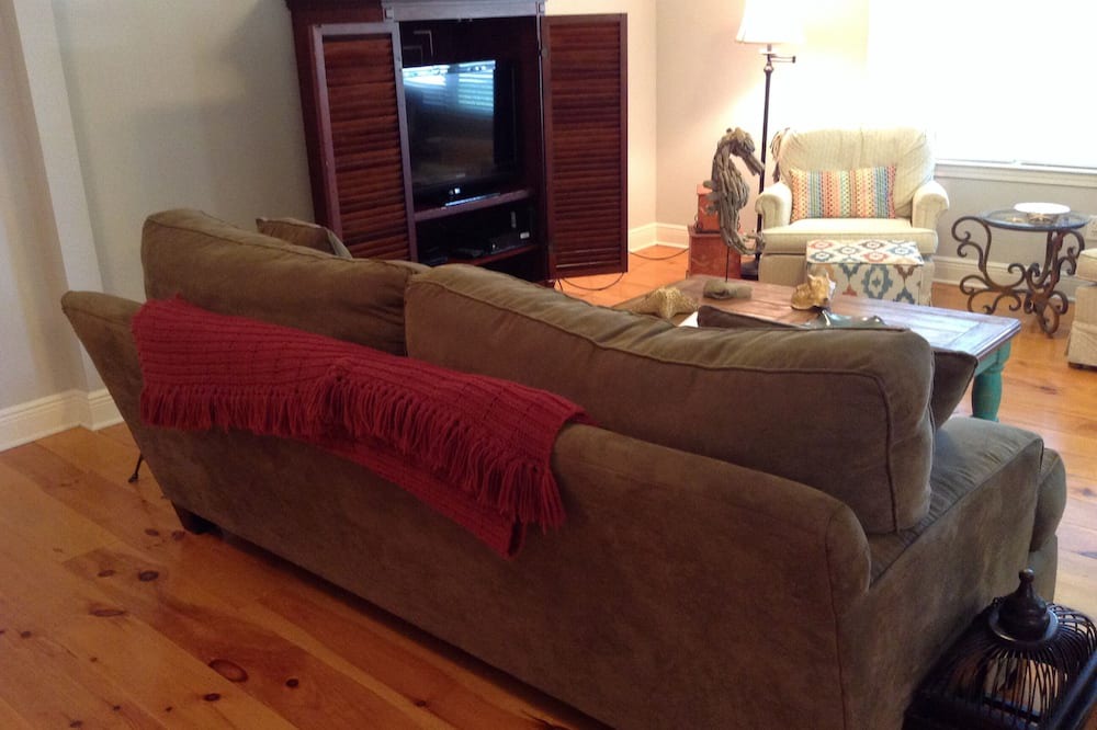 Photo of Livingroom in Waveland