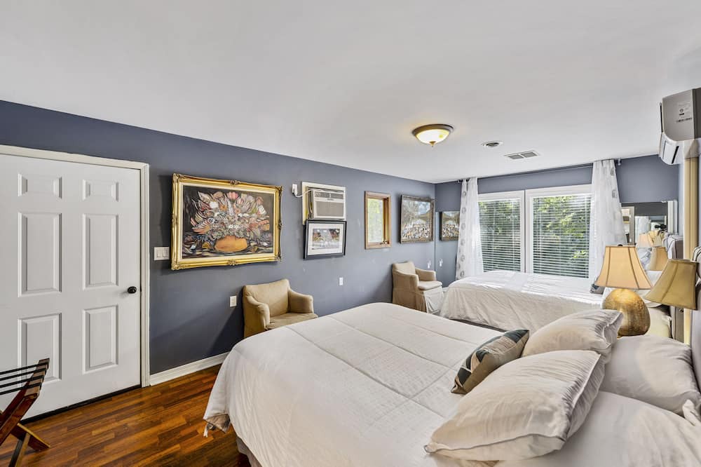 Photo of Bedroom in Biloxi