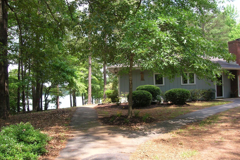 Photo of Outdoor in LaGrange