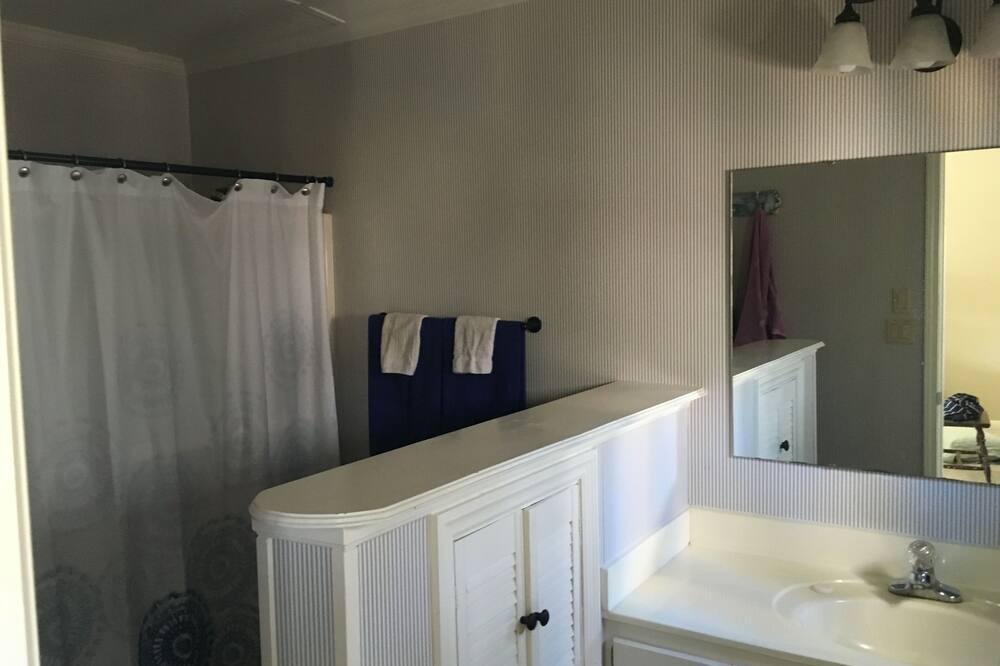 Photo of Bathroom in Alexander City