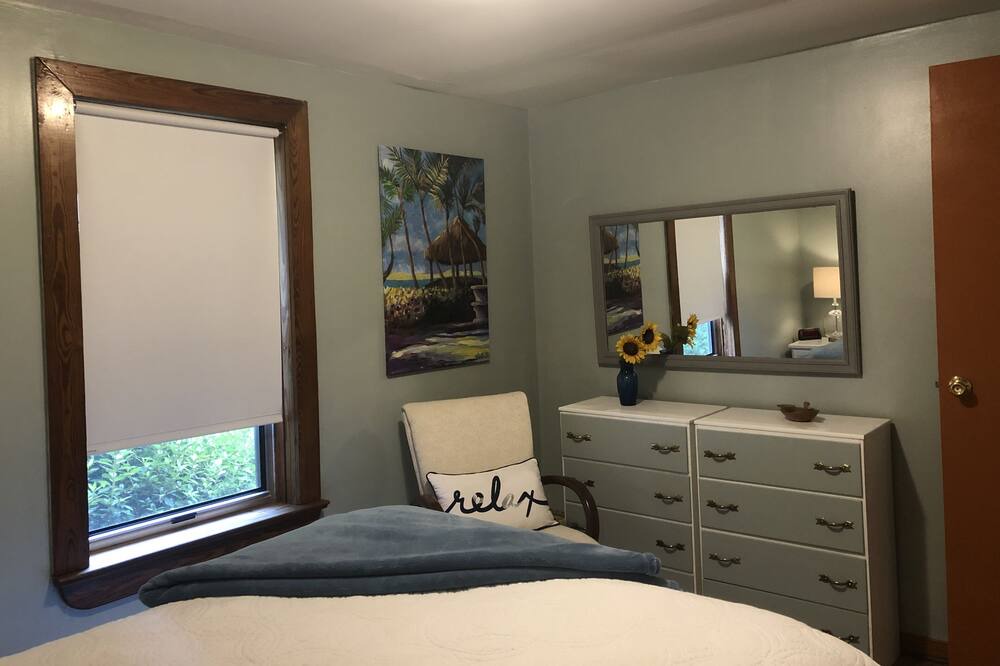 Photo of Bedroom in Melrose