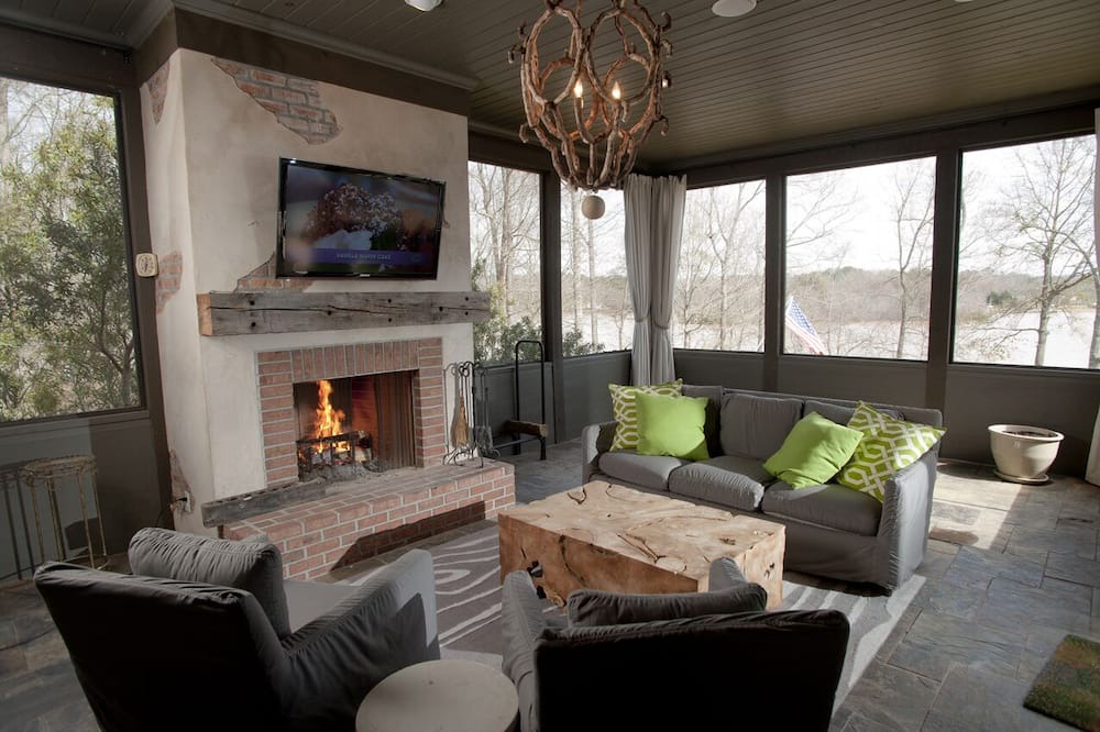 Photo of Livingroom in Buckhead
