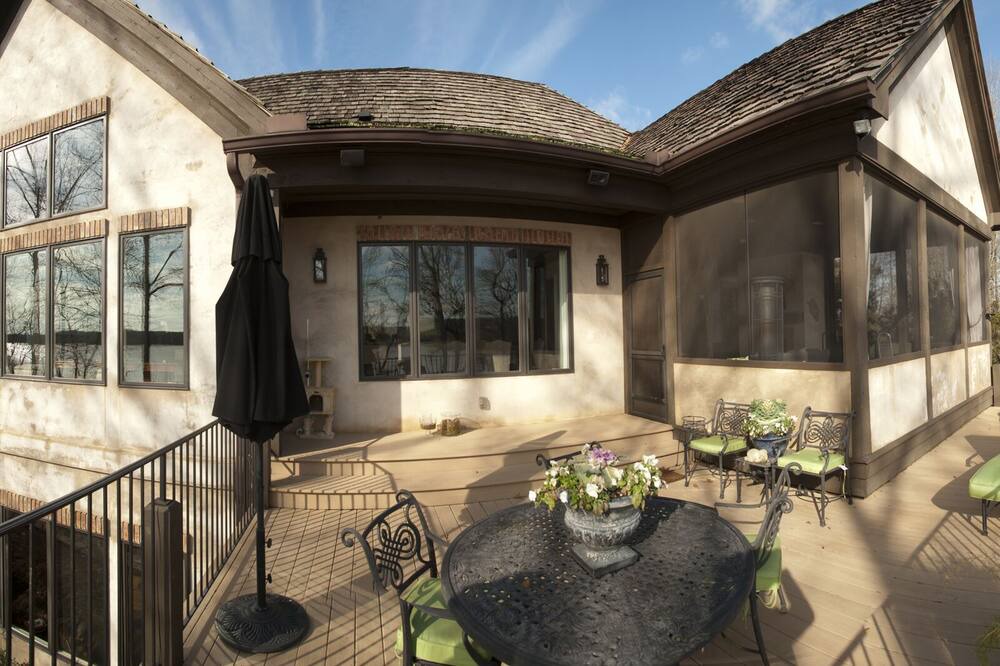 Photo of Patio Balcony in Buckhead