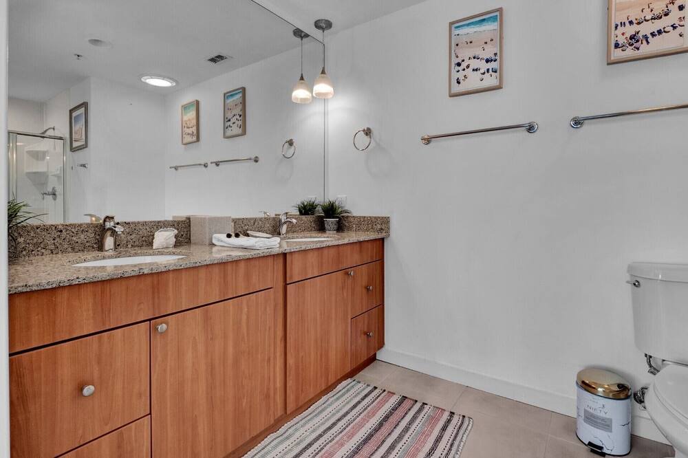 Photo of Bathroom in South Eola