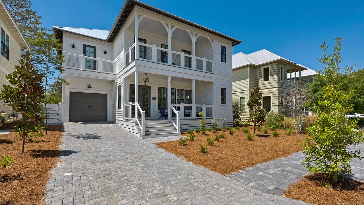 Photo of Outdoor in Lakeside at Blue Mountain Beach