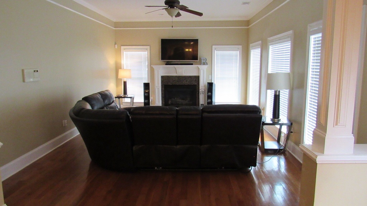 Photo of Livingroom in Conley