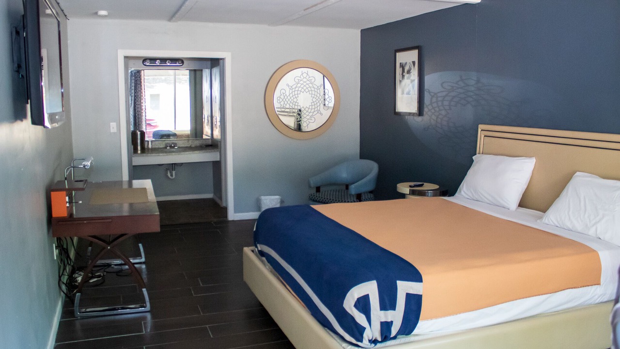 Photo of Bedroom in Macon