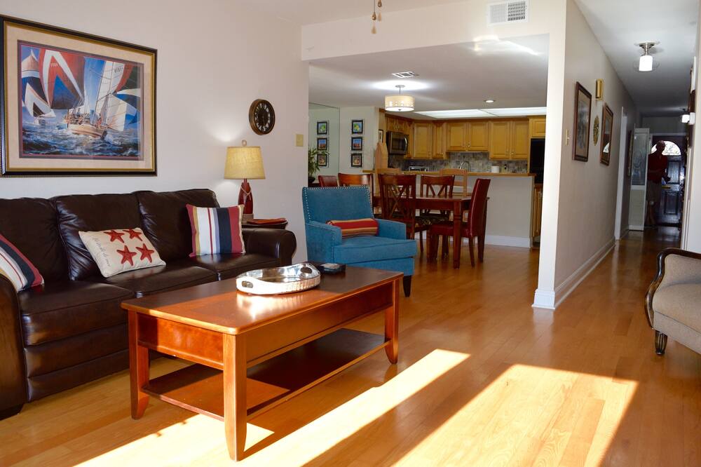 Photo of Bedroom in Bonnabel Place